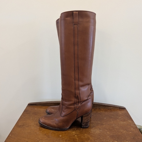 Vintage Brown Heeled Boots - Picture 9 of 11